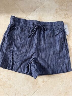 Casual Navy Striped Drawstring Women’s Shorts with pockets